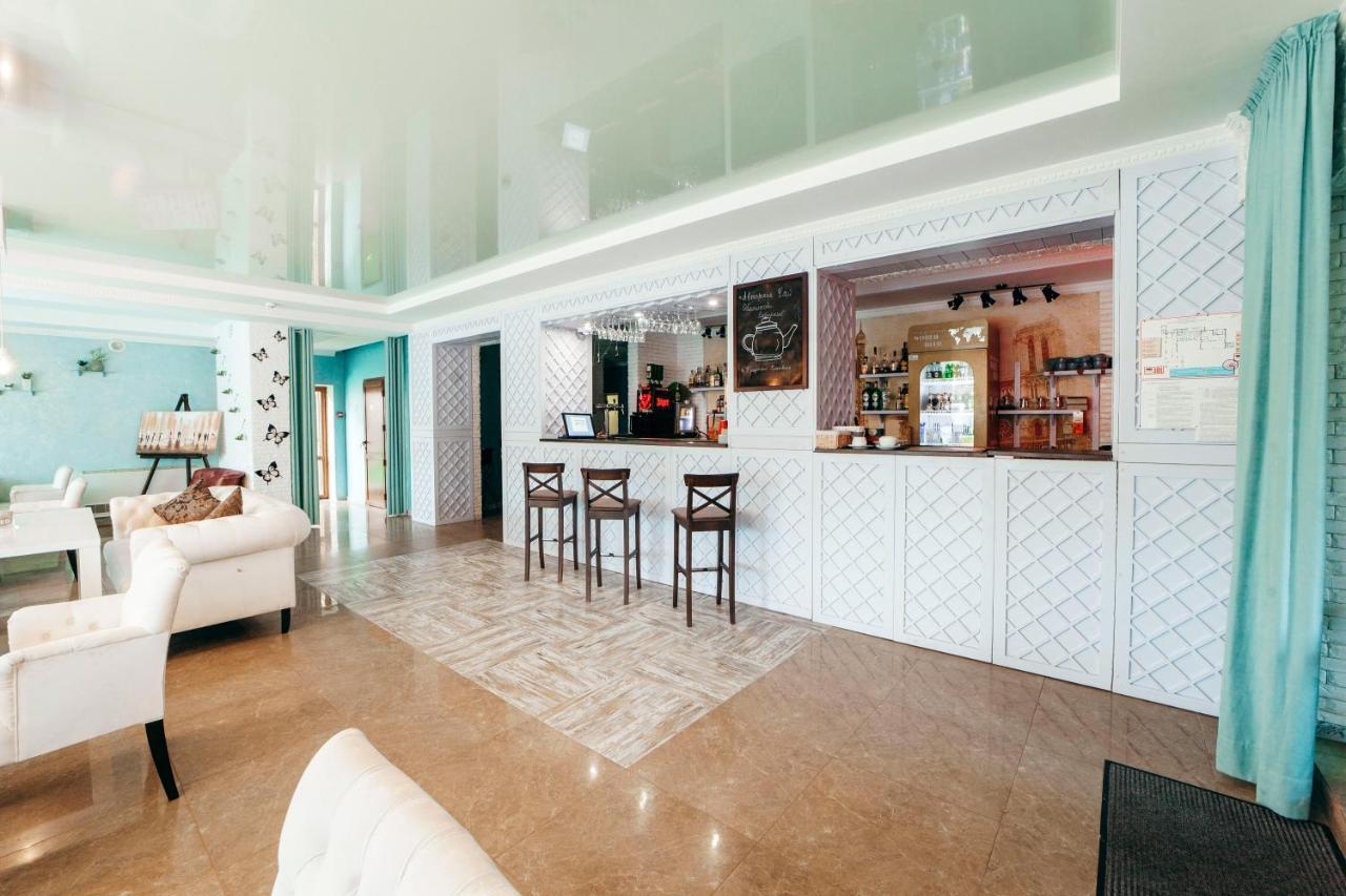 Hotel Butterfly Sadove 외부 사진
