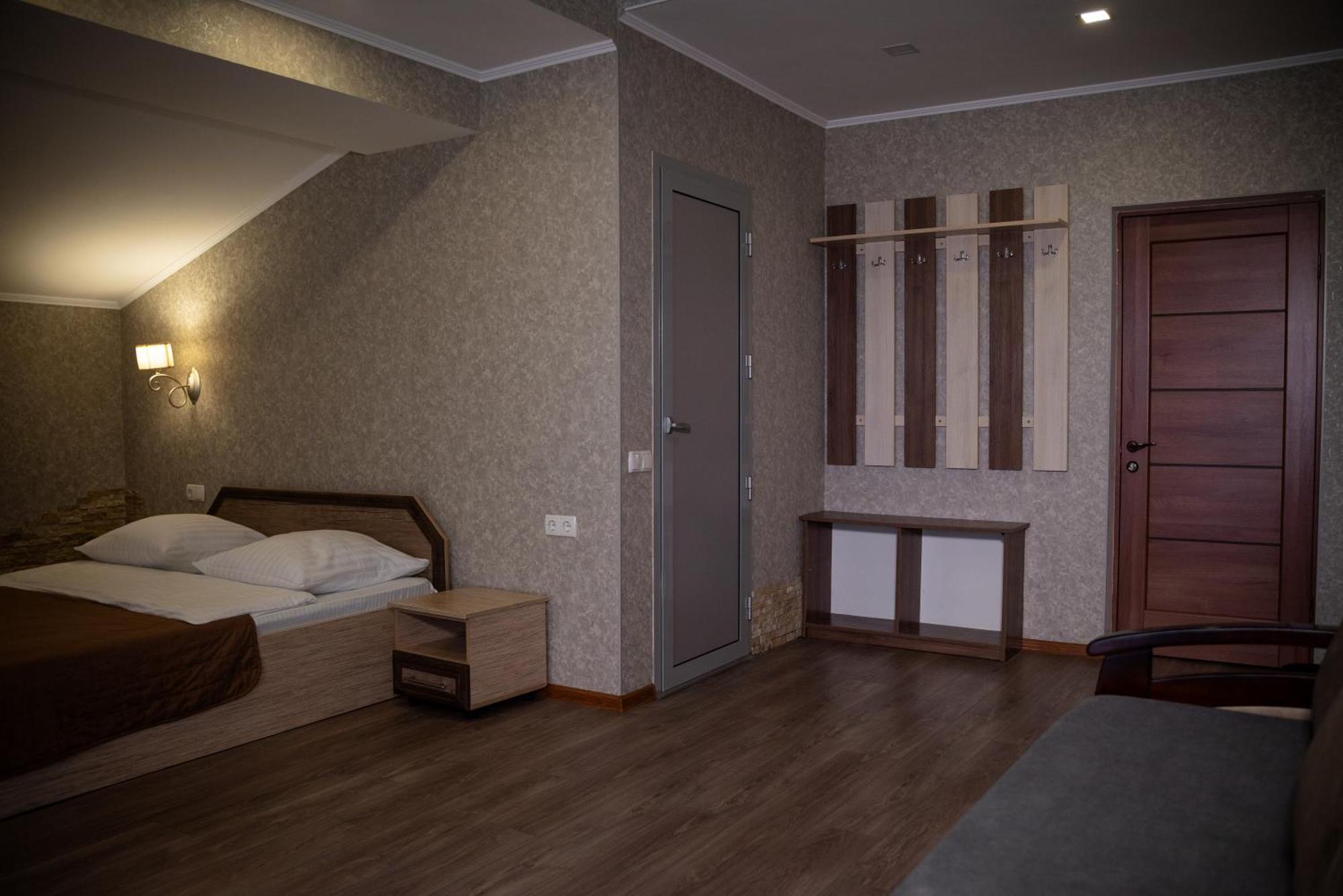Hotel Butterfly Sadove 외부 사진