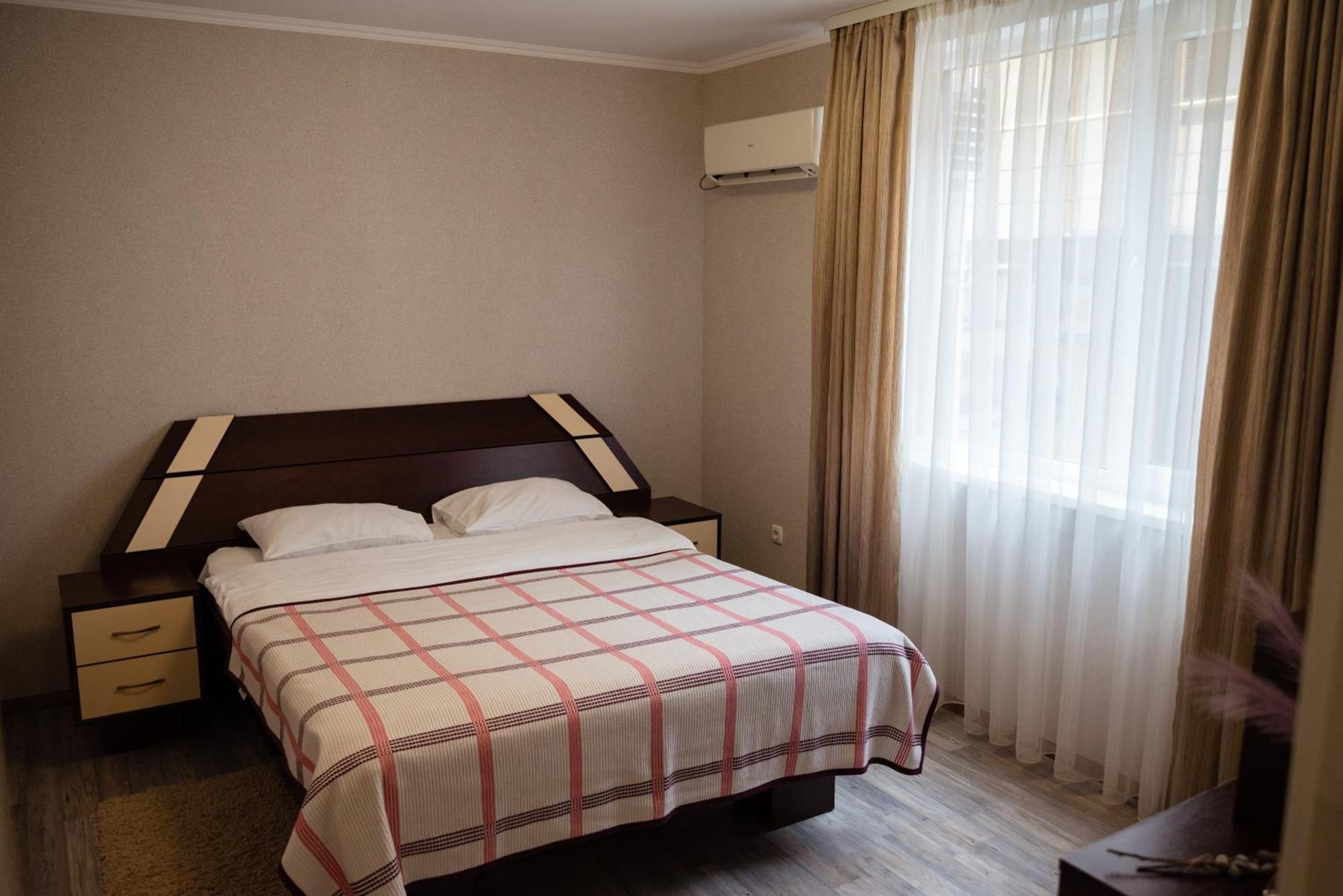 Hotel Butterfly Sadove 외부 사진