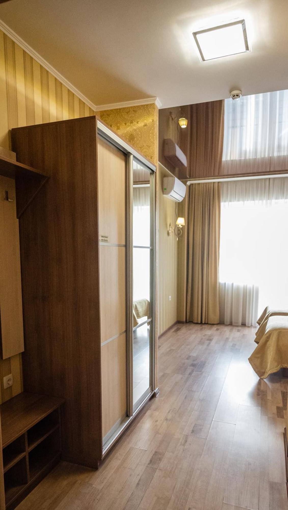 Hotel Butterfly Sadove 외부 사진
