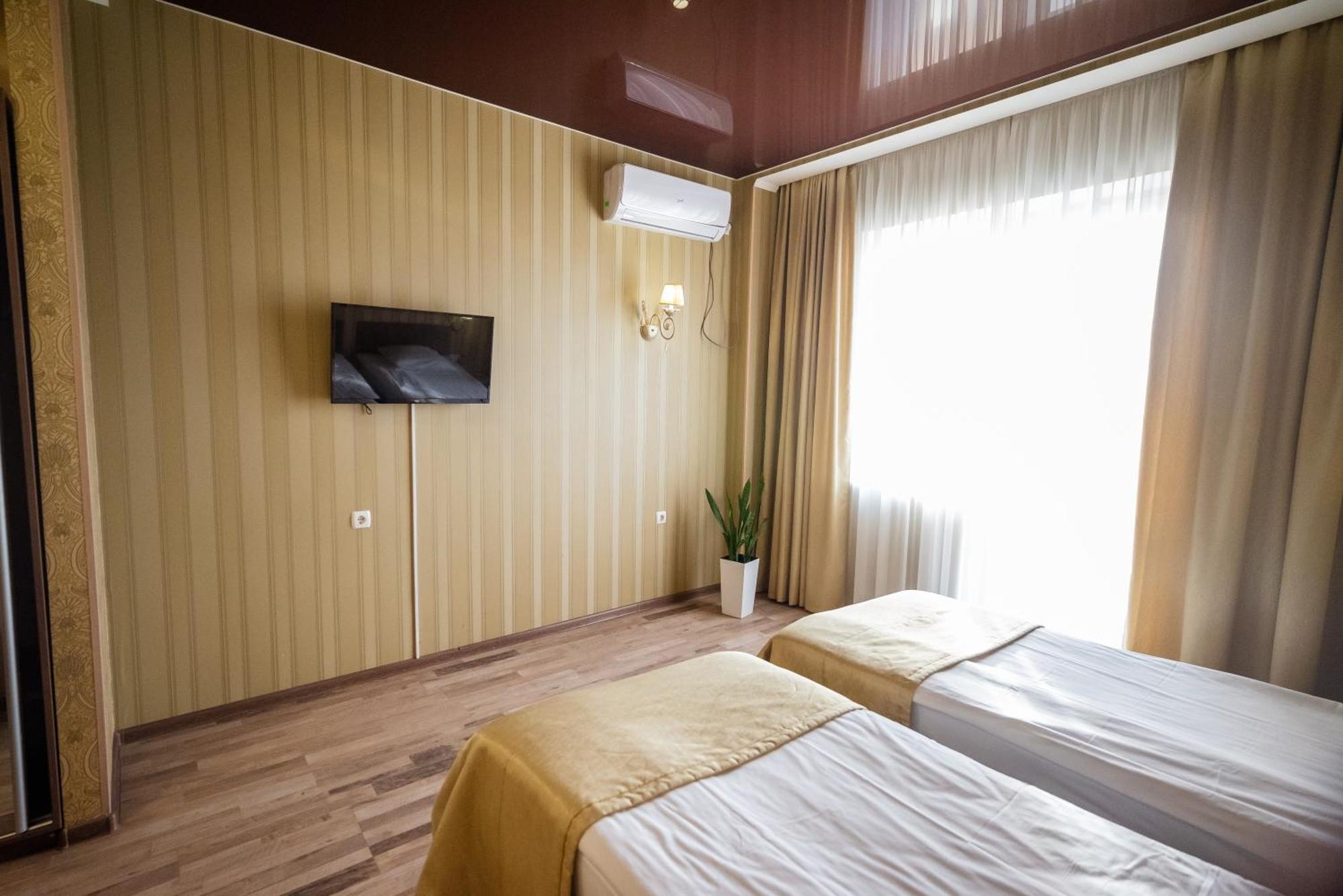 Hotel Butterfly Sadove 외부 사진