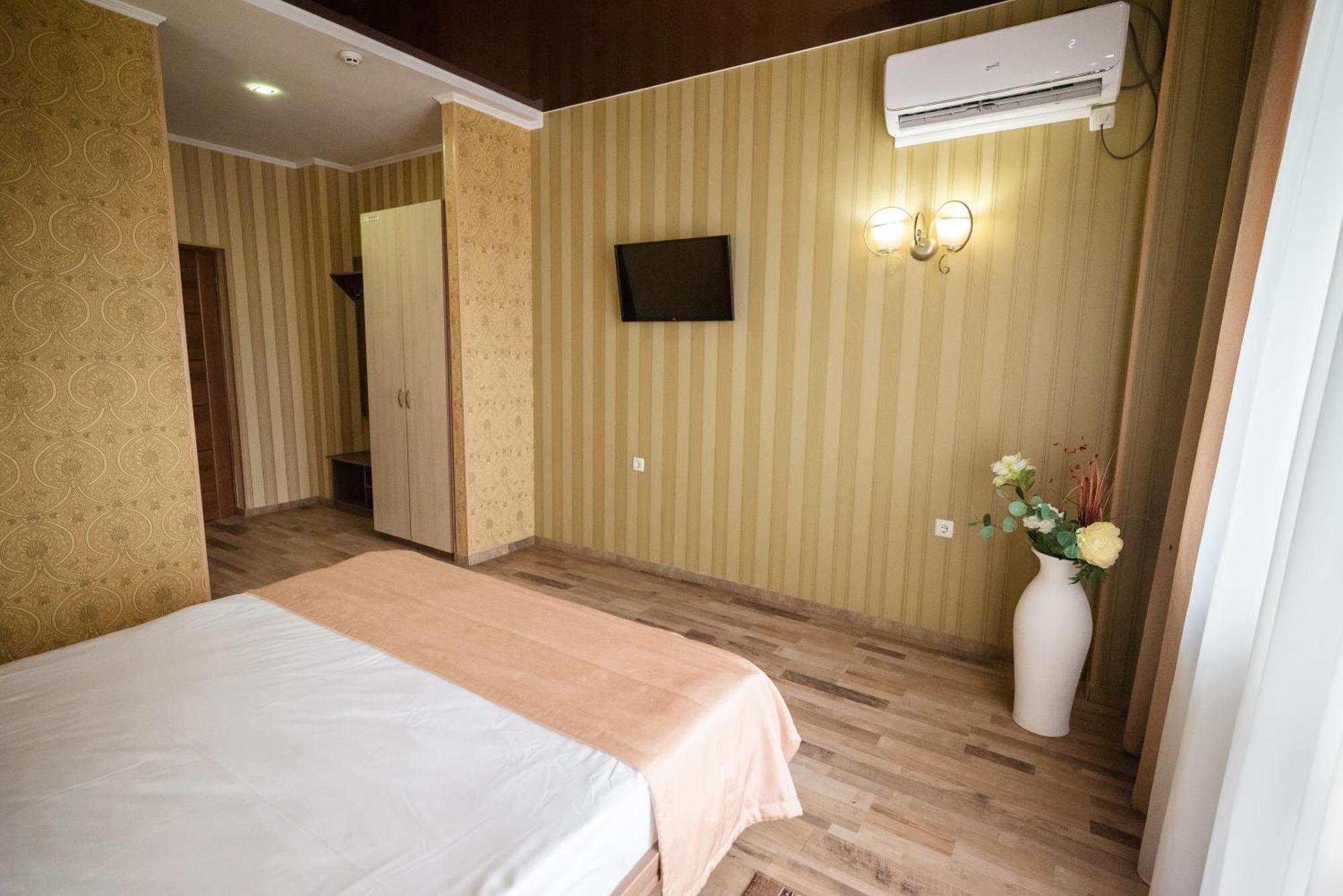 Hotel Butterfly Sadove 외부 사진